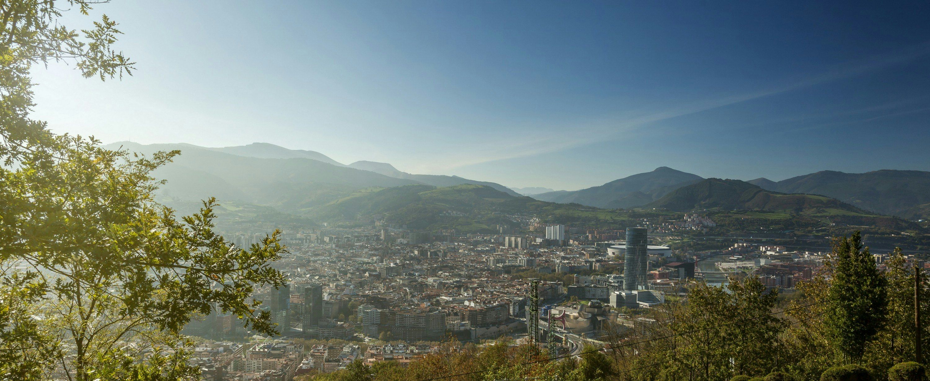 Hotel Ilunion Bilbao thumbnail 3