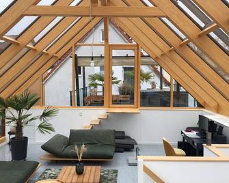 Traumhaftes Loft Wintergarten - Schwabach - Wohnzimmer