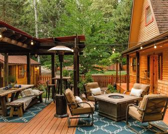 SouthFork Serenity Enchanting Riverfront Cabin with Large Deck - Pet-Friendly! - North Bend - Patio