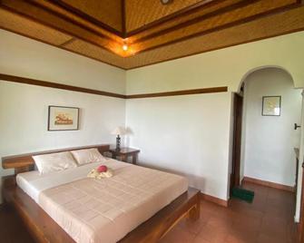 Geria Semalung Bungalow - Bebandem - Chambre