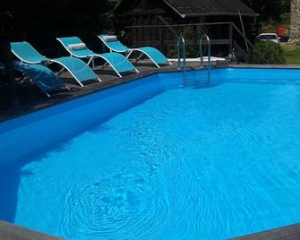 La Maison Dans La Prairie - Mortain-Bocage - Piscina