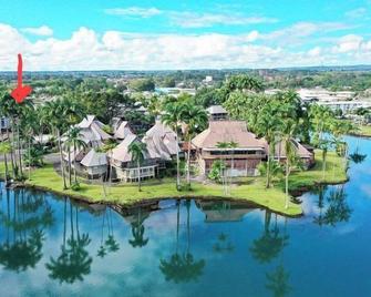 Polynesian Koi Pond Gardens Condo in Hilo w pool - Hilo