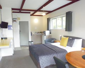 Spa Lodge Motel - האנמר ספרינגס - חדר שינה