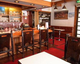 Genghis Khan Lodge - Yamagata - Bar