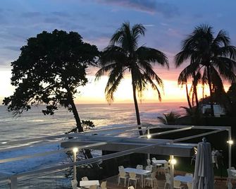 Acantilados - La Libertad - Restaurant