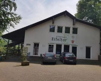 Hotel Eifeltor - Mechernich - Building