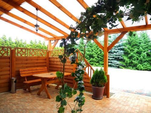 Hotel Ksiecia Jozefa - بوزنان - شرفة مرصوفة