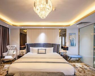 La Vela Saigon Hotel - Ho Chi Minh City - Bedroom