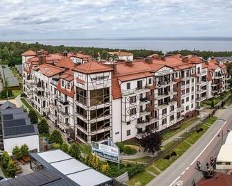 Continental, Sun & Snow - Krynica Morska - Building