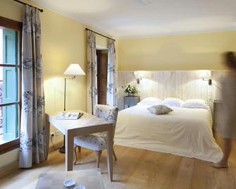 Le Grand Hôtel - Molitg-les-Bains - Bedroom