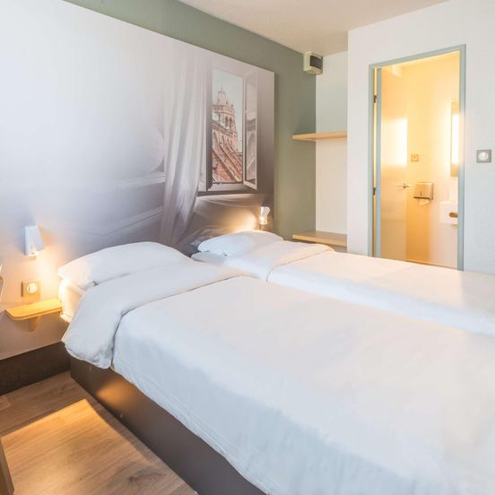 B&B HOTEL Rouen Centre image 1