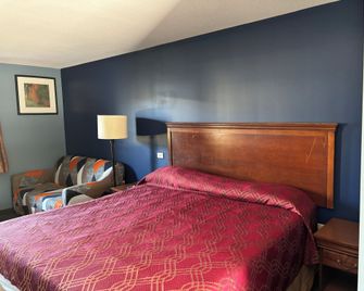 Budget Inn Express - Augusta - Bedroom