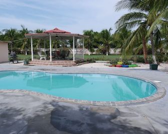 Hotel La Arena - Liberia - Pool