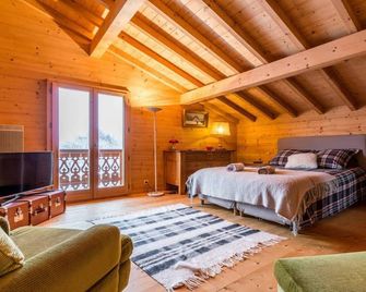 Authentic Savoyard Chalet - Chevenoz - Chambre