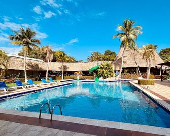 Hotel Mansion del Rio - Fronteras - Zwembad