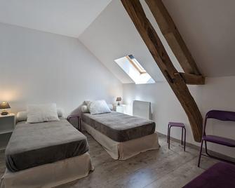 Gite Pouligny-Notre-Dame, 4 bedrooms, 12 persons - Pouligny-Notre-Dame - Chambre