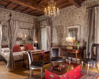 ذا ان - رومان فورم - روما - غرفة نوم