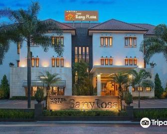 Sany Rosa Hotel - Bandung - Building