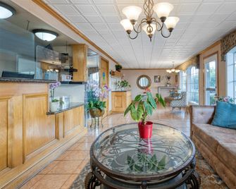 SureStay by Best Western Camarillo - Camarillo - Lobby