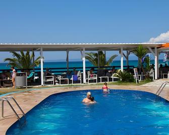 Hanioti Grandotel - Chaniotis - Basen