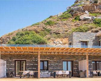 Spathi Beach Suites Kea - Agios Theodoros - Patio