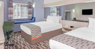 Microtel Inn & Suites by Wyndham Appleton - Appleton - Bedroom
