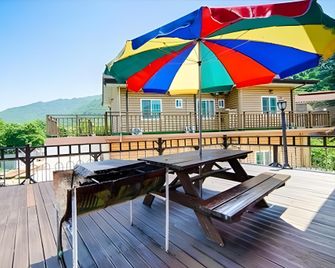 Jirisan daeho pension - Namwon - Balcón