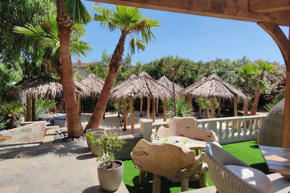 لا فيلا ديون، هوتل آند سبا - سان-تروبيه - شرفة مرصوفة