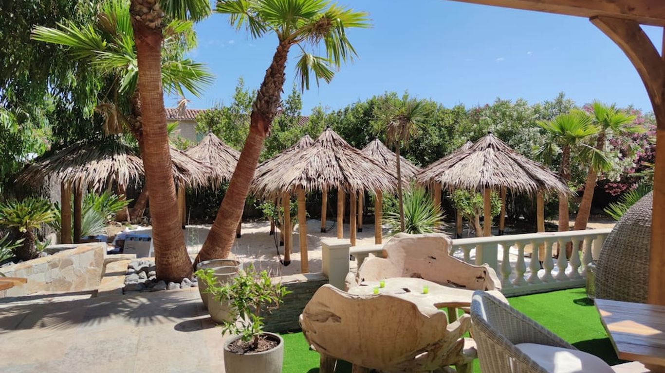 杜娜酒店 - 加新