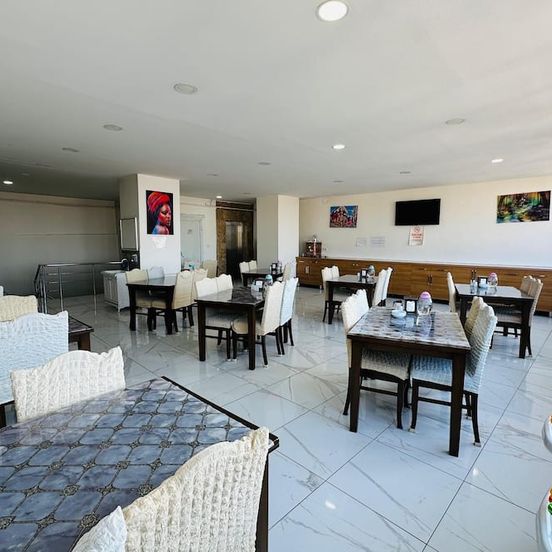 Toprak Hotel image 1