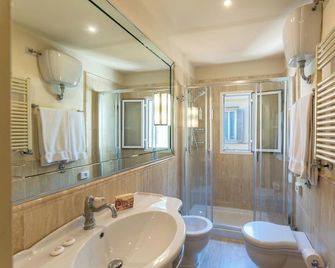 Hotel Pendini - Florence - Bathroom