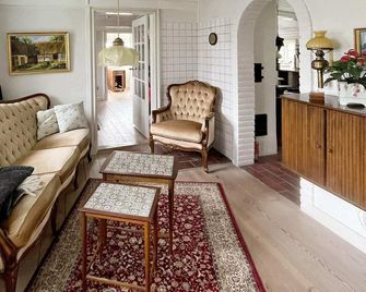 4 person holiday home in Tønder - Tondern - Wohnzimmer