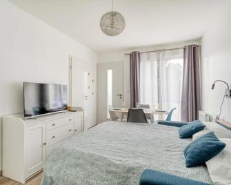 L'escapade Entre Disney Et Paris - Noisy-le-Grand - Bedroom