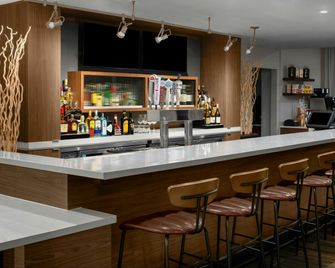 Courtyard by Marriott Los Angeles Burbank/Airport - Burbank - Bar