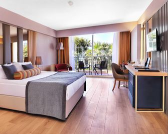 Imperial Turkiz Resort Hotel - Antalya