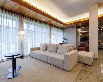 Nova Cruz Hotel - Santa Maria da Feira - Lounge