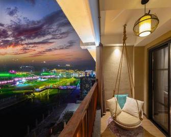 Dengnilai Inn - Xiangxi - Balcony