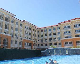 San Remo Oasis Condo Units near SM Seaside City - Cebu City - Building