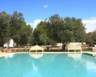 Masseria Cucuruzza Boutique Hotel - Felline