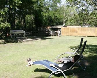 Escale st joseph - Tournon-sur-Rhône - Innenhof