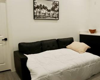 Newly Built 1BD 1BA Unit near downtown - Dallas - Bedroom
