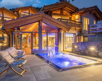 Luxury Residence Colosseo Zermatt - Zermatt - Kolam