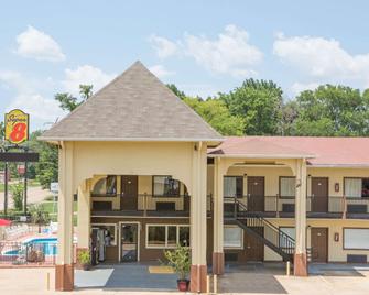 Super 8 by Wyndham Shreveport - Shreveport - Toà nhà