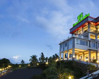 Hotel Santika Luwuk - Sulawesi Tengah - Luwuk - Edificio
