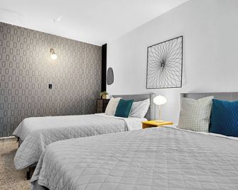 Luxury 4br for 14-& Jacuzzi 6 Min Beach - San Juan