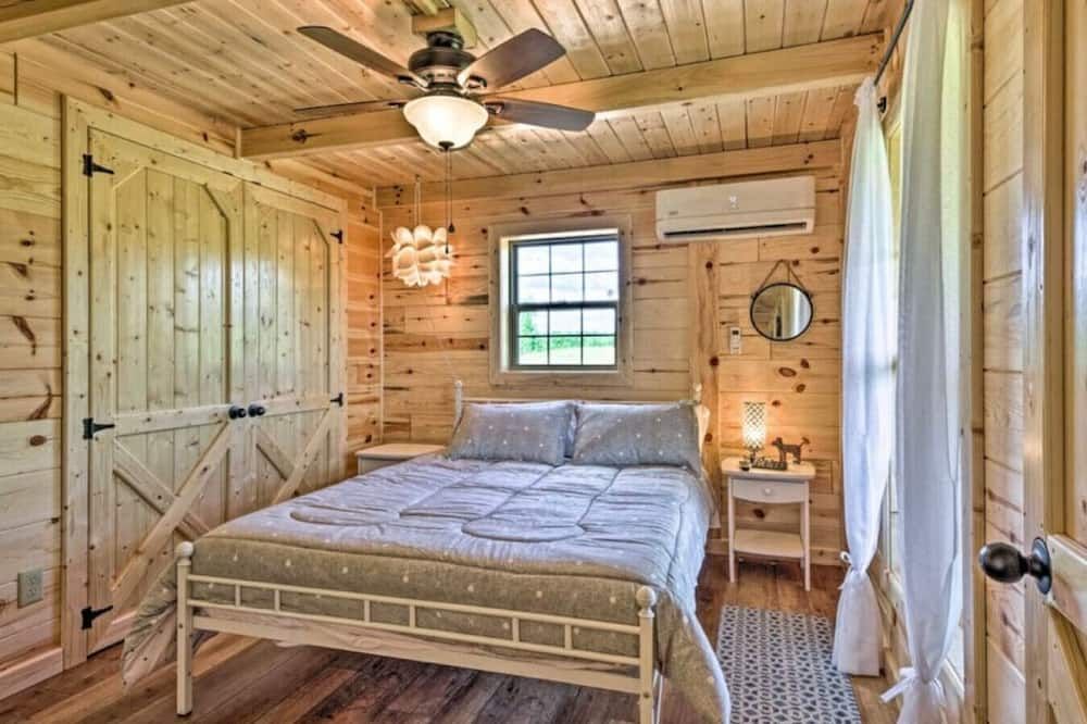 Mammoth Cave Cabin Rentals 3 - 12.8 miles from Mammoth Cave National Park - Mammoth Cave - Bedroom