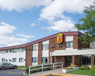 Super 8 By Wyndham Brooklyn Center/Mpls - Brooklyn Center - Gebouw