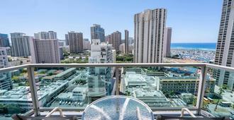 19th Floor! Ocean View! Hotel Type Ala Moana Condomium! - Honolulu - Balcony