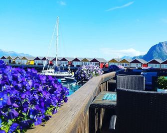 Kjerringøy Bryggehotell - Kjerringøy - Parveke