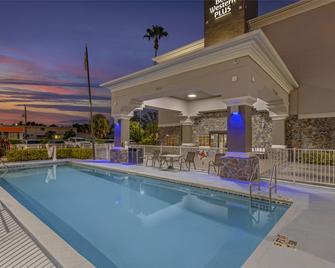 Best Western Plus Sanford Airport/Lake Mary Hotel - Sanford - Pool